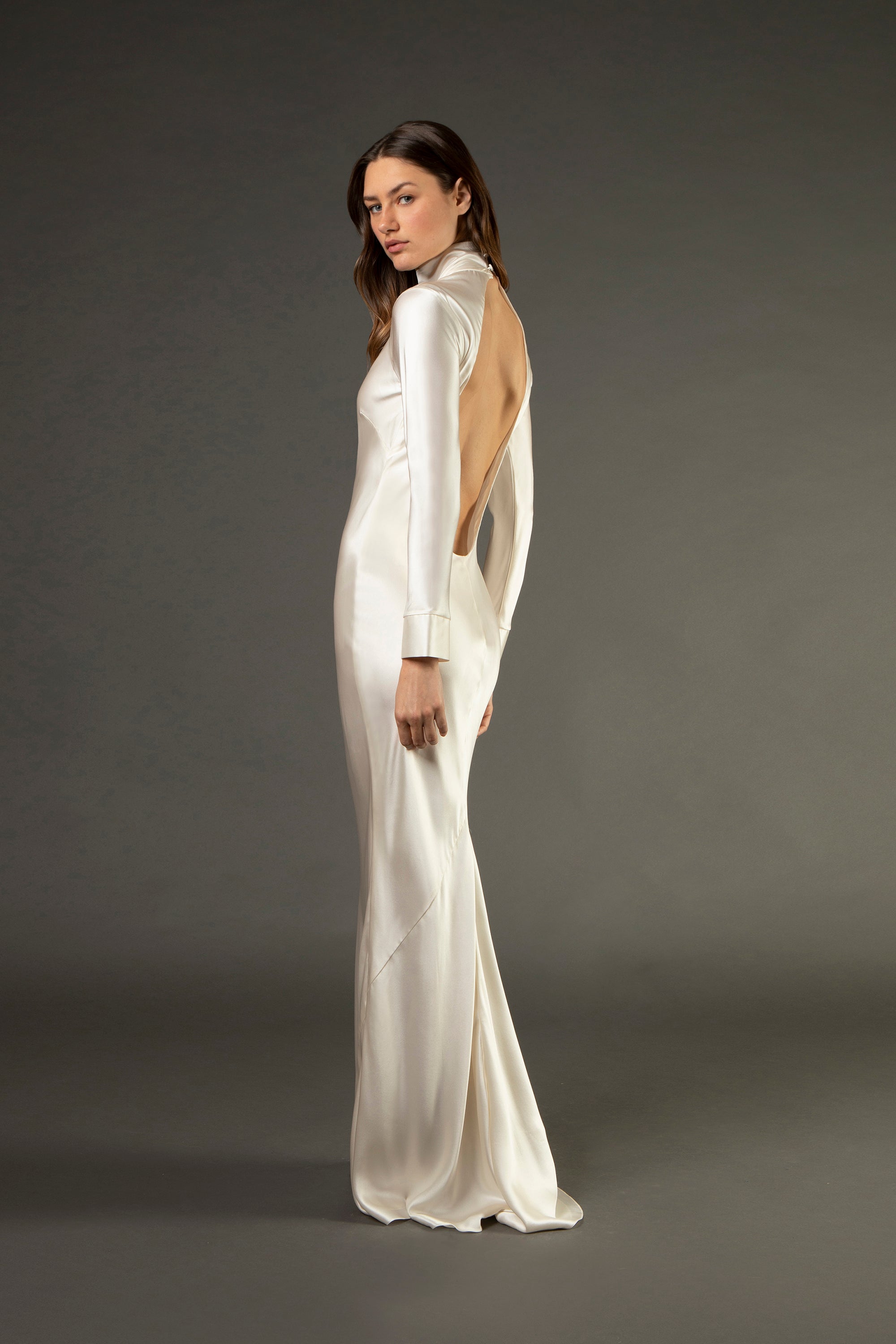 Open back long sleeve gown - ivory – Michelle Mason